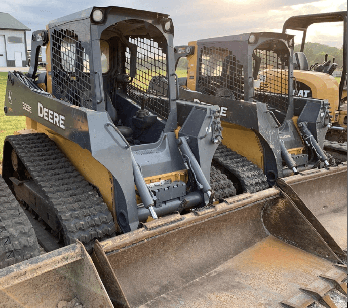 Used 2016 John Deere 323E Skid Steer for sale in the Midwest