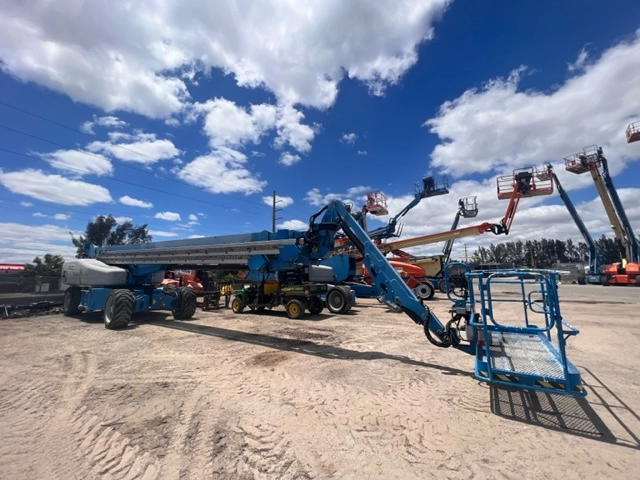Used 2015 Genie SX180 Telescopic Boom Lift for sale in Davie, FL - LL69157