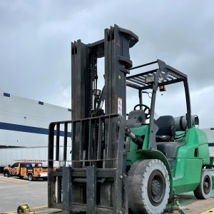 Used 2012 Mitsubishi FG50K Forklift for sale in Calgary, AB - LL69177NI