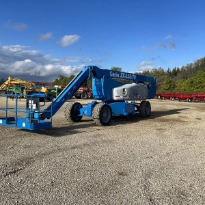 Used 2015 Genie Z135 Articulating Boom Lift for sale in Quebec - LL69321