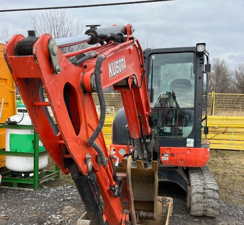 Used 2018 Kubota KX040-4HG Mini Excavator for sale in Ontario - LL69331