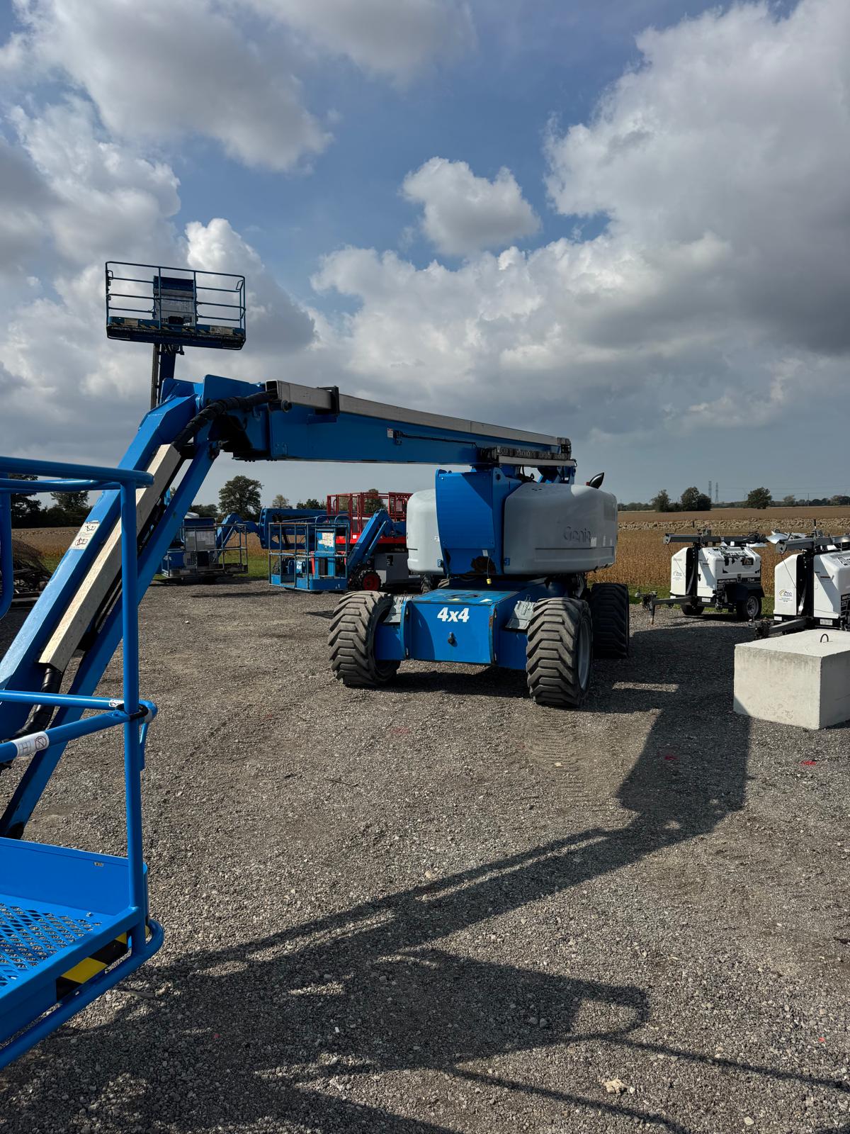 Used 2014 Genie Z80/60 Articulating Boom Lift for sale in Quebec - LL69384