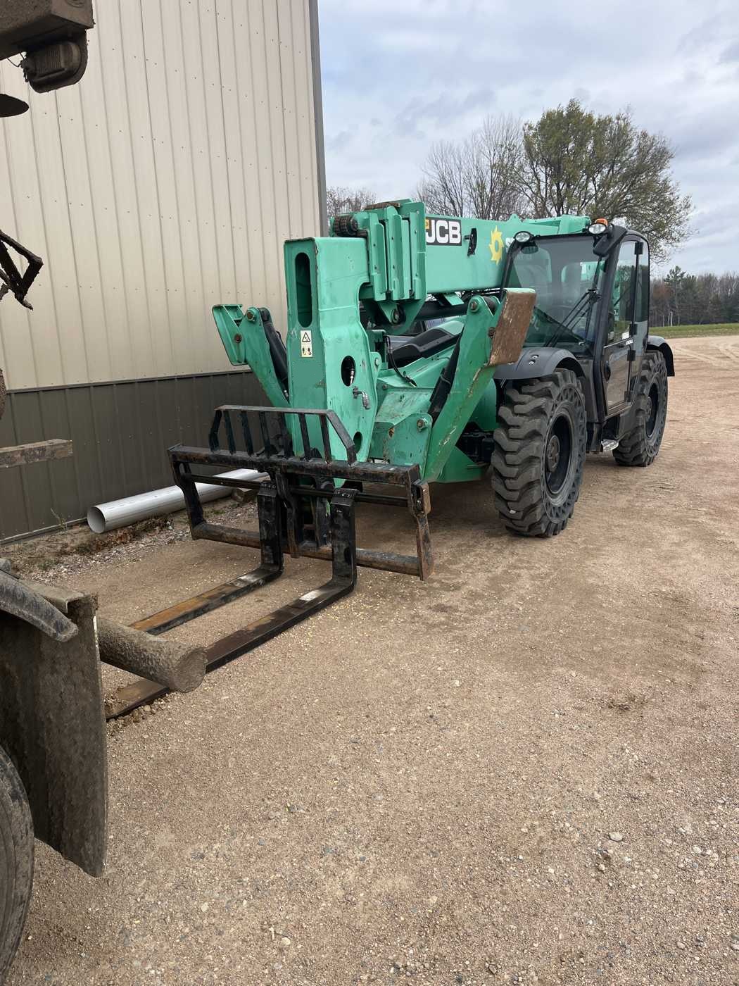Used 2016 JCB 510-56 Telehandler for sale in Saskatchewan - LL26-023