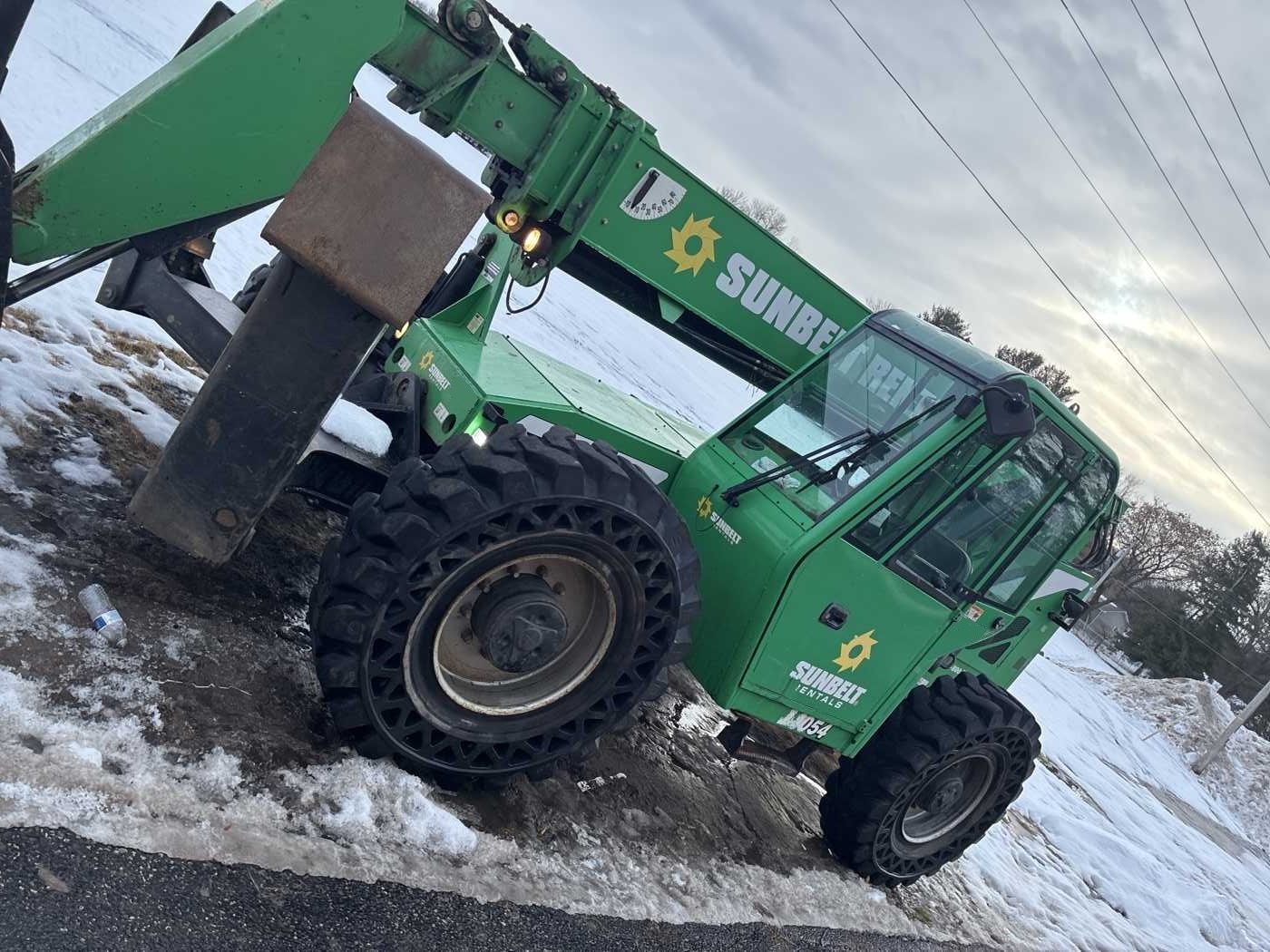 Used 2015 Skytrak 10054 Telehandler for sale in Minnesota - LL26-038