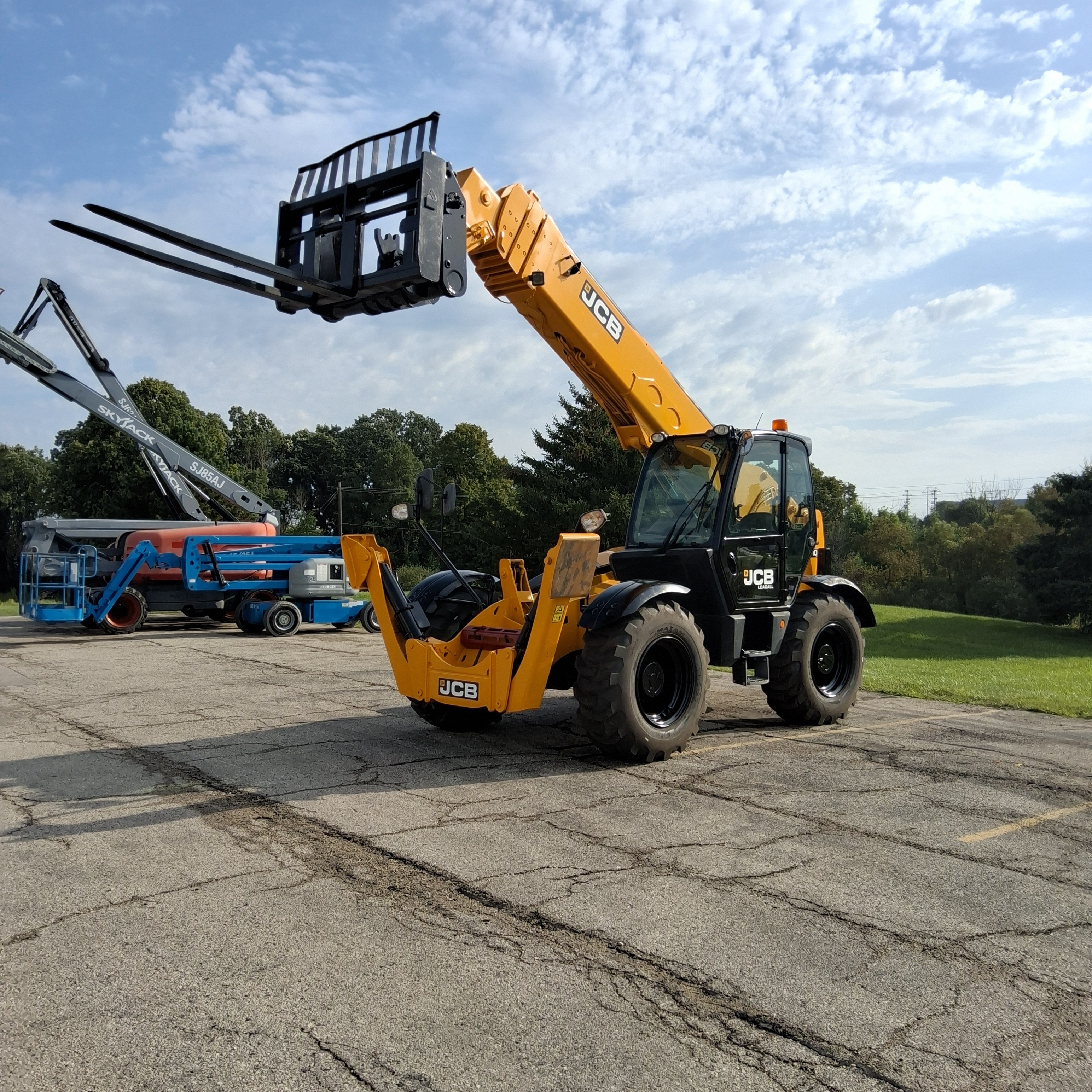 Used 2018 JCB 510-55TC Telehandler for sale in Milwaukee, WI / FOB Wisconsin - LL27-002